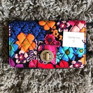 Vera Bradley Turlock Wallet
